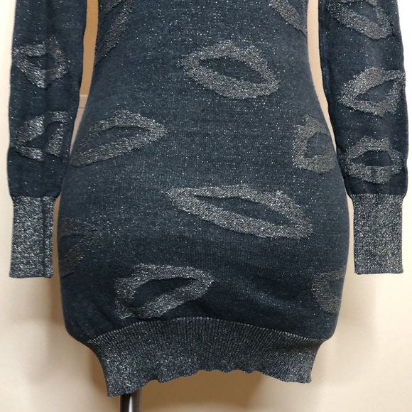 Sweater - Picture 4 of 6